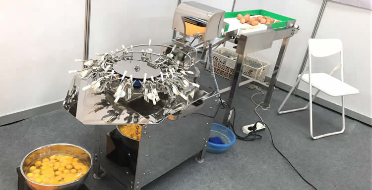 07cfc527d74cbedaa70ec9fc550909b9.jpg 全自動(dòng)磕蛋機(jī)2 (2).jpg